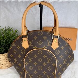 Authenticated Louis Vuitton MM Ellipse Monogram Handbag COA included